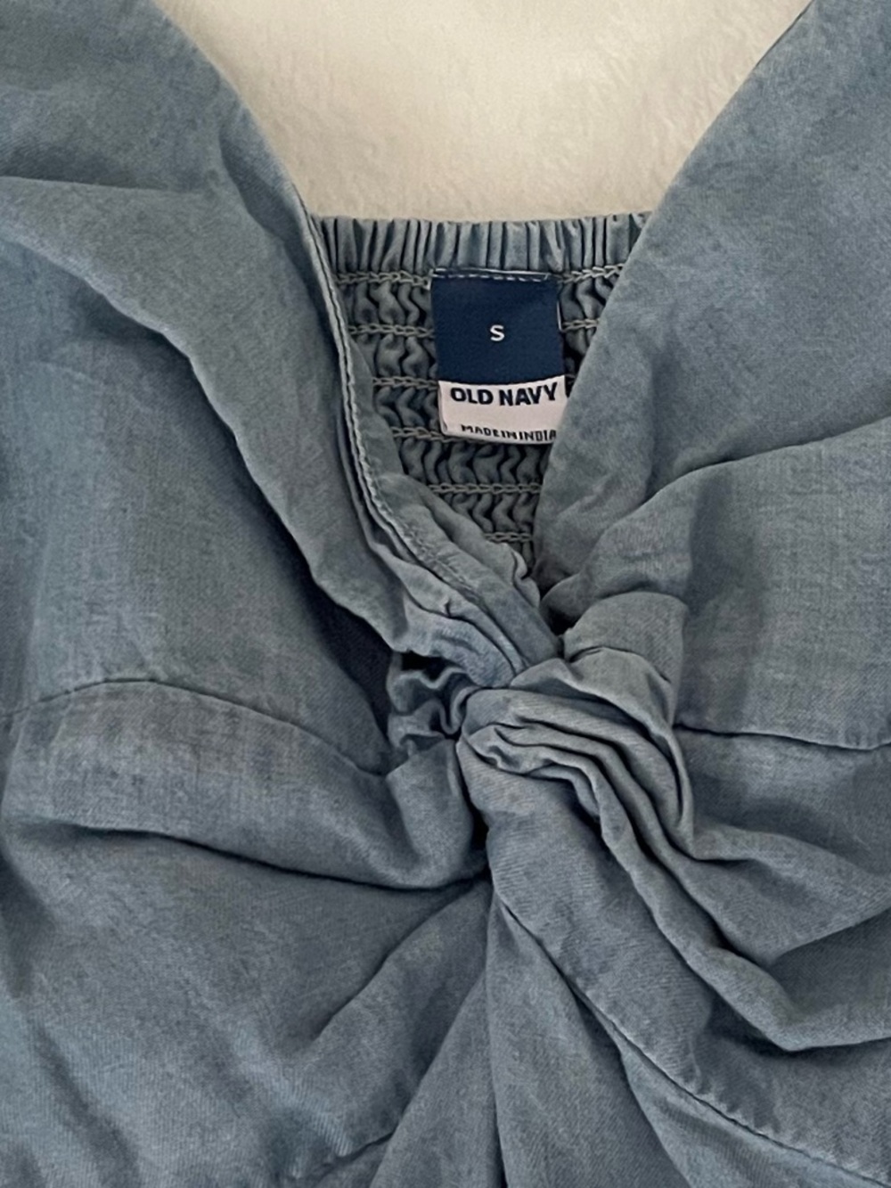 CLOSET CLOSEOUT SALE - Old Navy Light Blue Lyocell Twist-Front Top/Cami - Picture 8 of 8